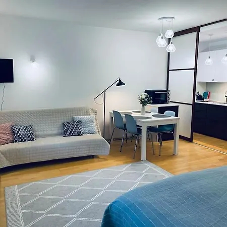 Apartment Shiraz Garden *